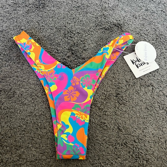 NWT Kulani Kinis Y Cheeky Bikini Bottom in Tutti Frutti - Picture 5 of 5